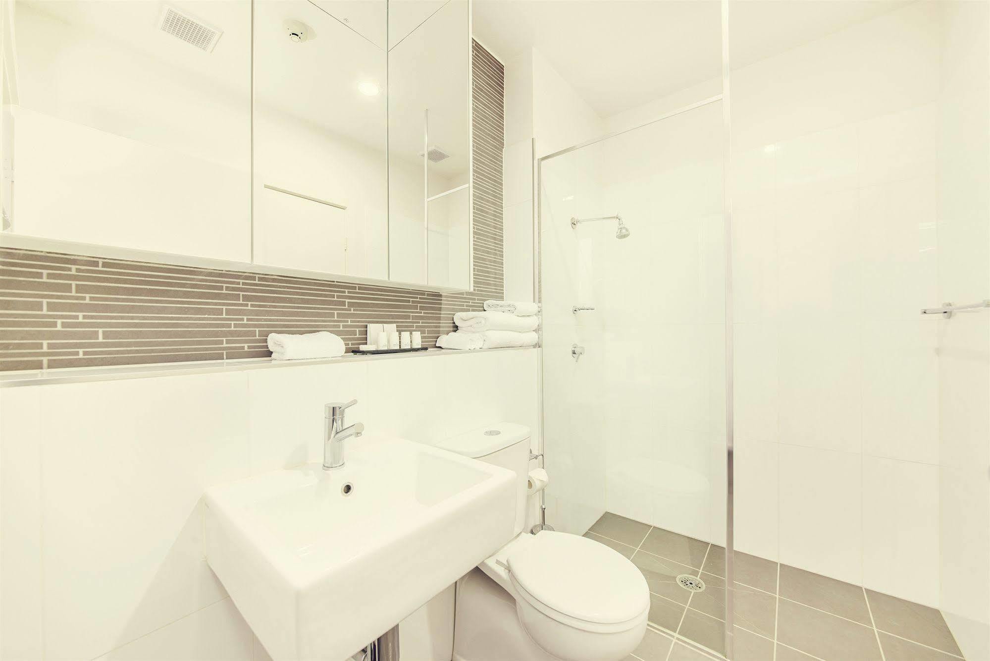 Aparthotel Abode Tuggeranong Camberra Exterior foto
