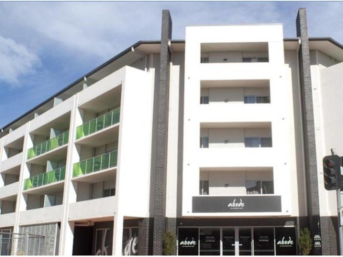 Aparthotel Abode Tuggeranong Camberra Exterior foto